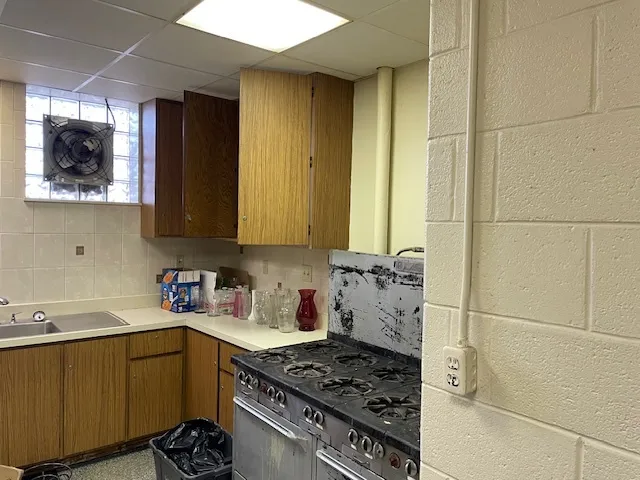 $500,000 | 1800 Dearborn Street, Crest Hill, IL 60403