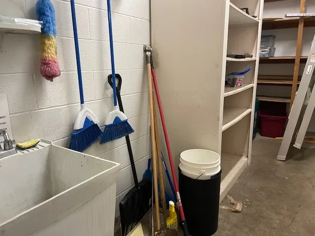 $500,000 | 1800 Dearborn Street, Crest Hill, IL 60403