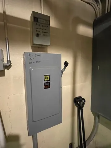 $500,000 | 1800 Dearborn Street, Crest Hill, IL 60403