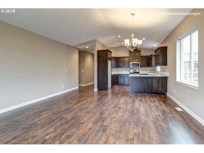 564 East Elm Loop Gervais, OR 97026 - Photo 11 of 32 Gallery Image 11