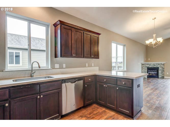 564 East Elm Loop Gervais, OR 97026 - Photo 16 of 32 Gallery Image 16