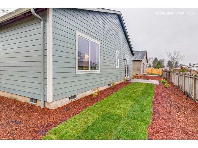 564 East Elm Loop Gervais, OR 97026 - Photo 31 of 32 Gallery Image 31