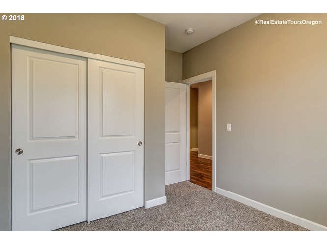 564 East Elm Loop Gervais, OR 97026 - Photo 6 of 32 Gallery Image 6