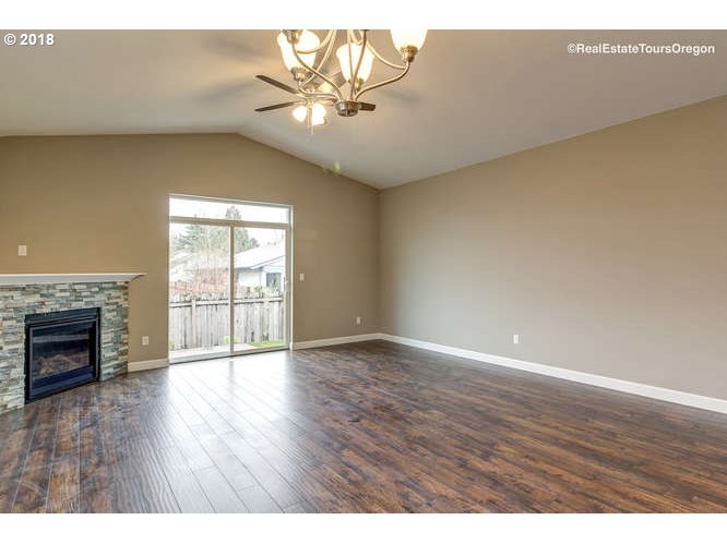 564 East Elm Loop Gervais, OR 97026 - Photo 8 of 32 Gallery Image 8