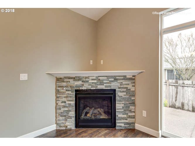 564 East Elm Loop Gervais, OR 97026 - Photo 9 of 32 Gallery Image 9