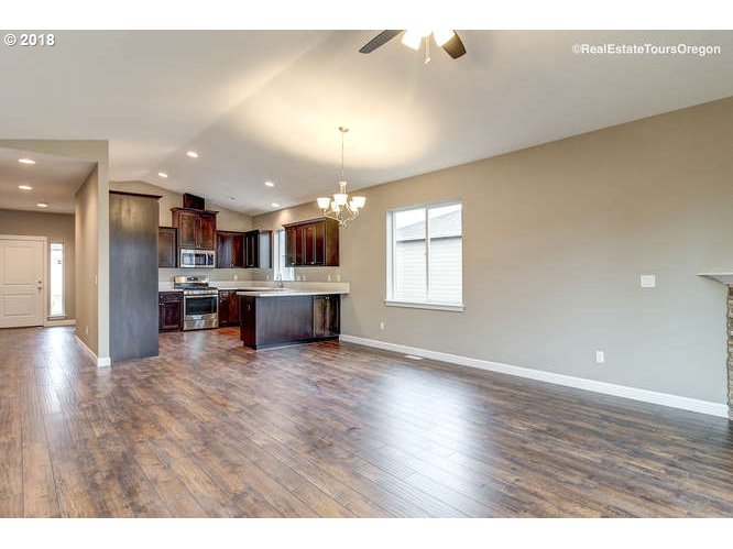 564 East Elm Loop Gervais, OR 97026 - Photo 10 of 32 Gallery Image 10