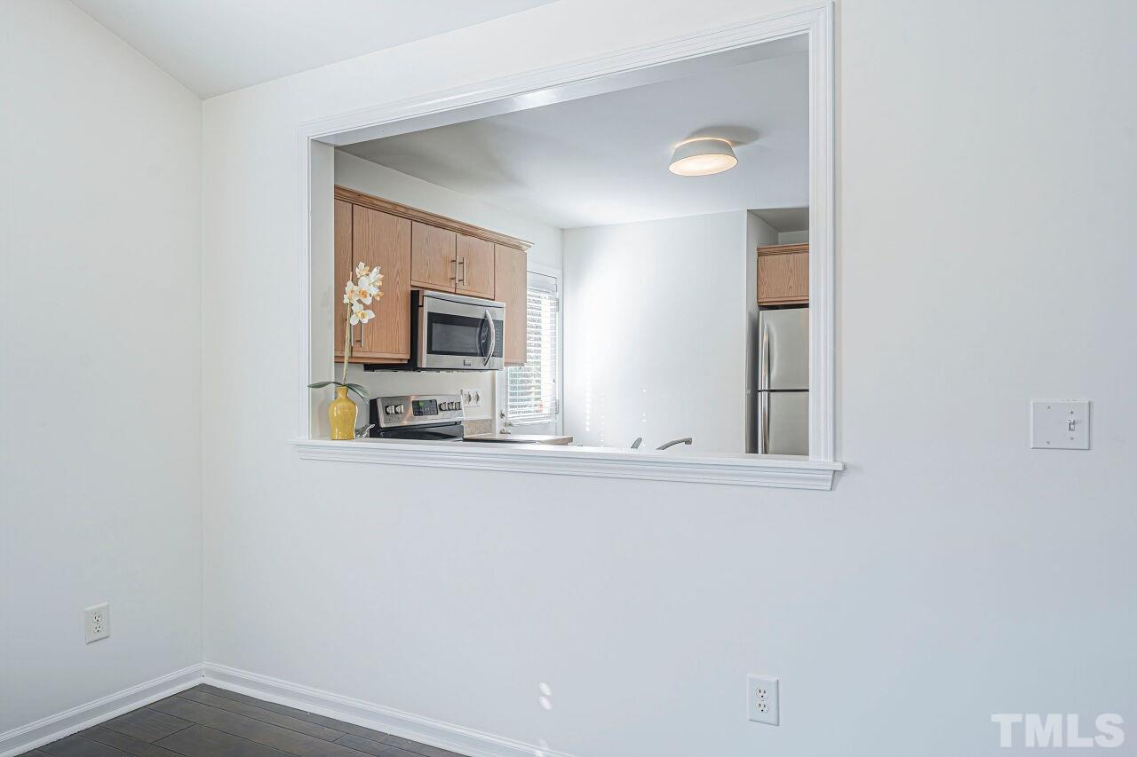 205 Cooke Street Raleigh, NC 27601 - Photo 8 of 30