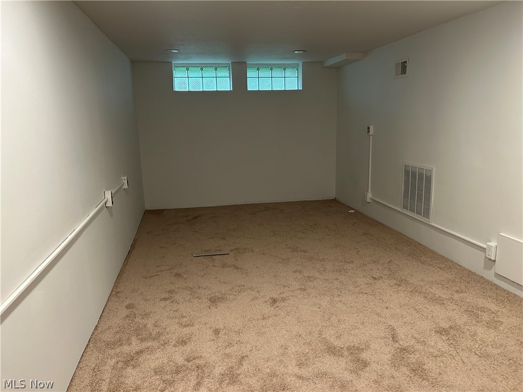 1689 Oakmount Road South Euclid, OH 44121 - Photo 17 of 18