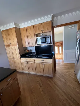 $389,000 | 404 Galahad Road, Bolingbrook, IL 60440