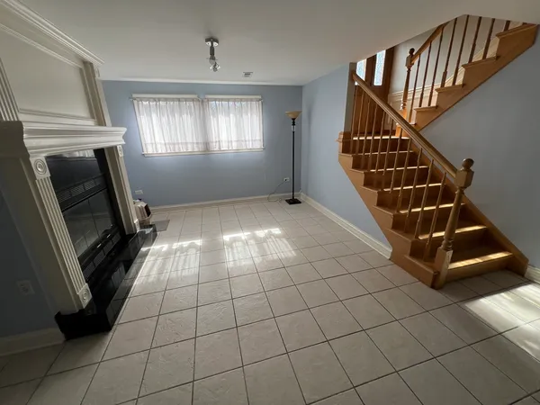 $389,000 | 404 Galahad Road, Bolingbrook, IL 60440