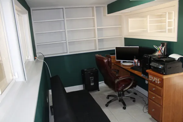 $389,000 | 404 Galahad Road, Bolingbrook, IL 60440