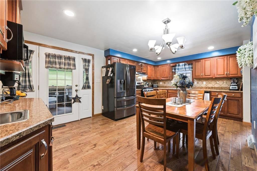 6230 Freeport Road Natrona Heights, PA 15065 - Photo 7 of 26