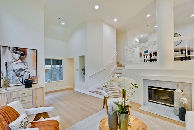 $1,480,000 | 426 Galleria Drive, Unit 8, San Jose, CA 95134