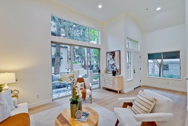 $1,480,000 | 426 Galleria Drive, Unit 8, San Jose, CA 95134