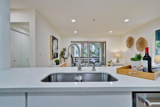 $1,480,000 | 426 Galleria Drive, Unit 8, San Jose, CA 95134