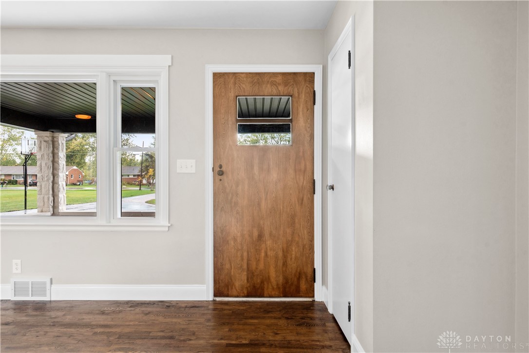 7015 Peters Road Tipp City, OH 45371 - Photo 6 of 29 Gallery Image 6