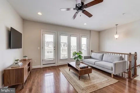 $749,999 | 716 River Mist Drive, Oxon Hill, MD 20745