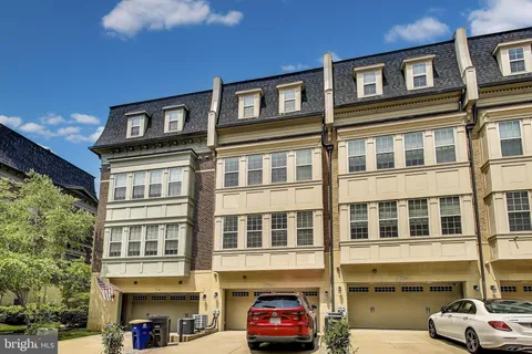$749,999 | 716 River Mist Drive, Oxon Hill, MD 20745