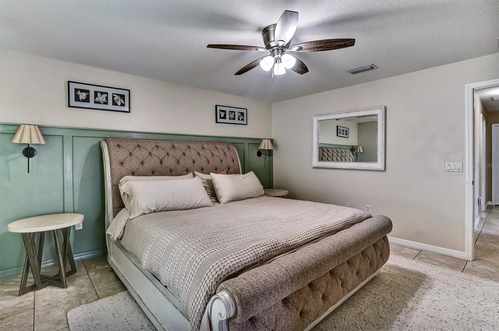 5010 Treasure Cay Road Tavares, FL 32778 - Photo 10 of 32 Gallery Image 10