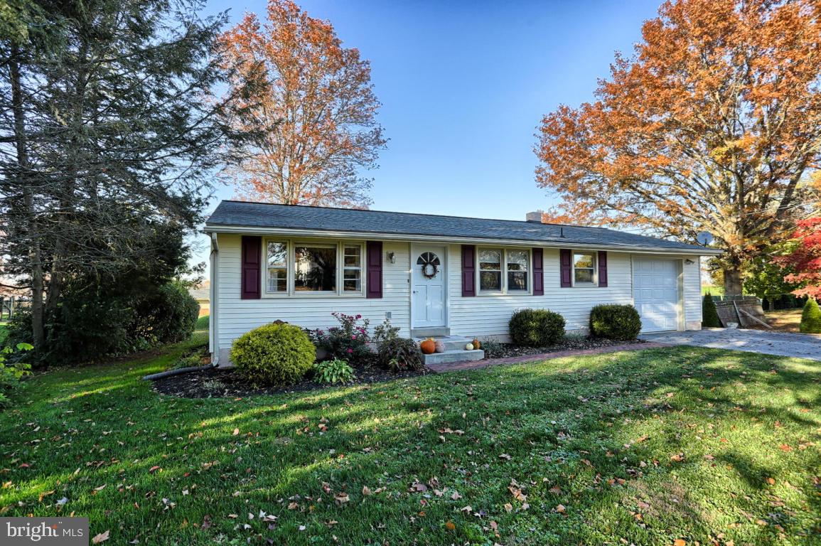 344 Sprecher Road Lancaster, PA 17603 - Photo 2 of 31 Gallery Image 2