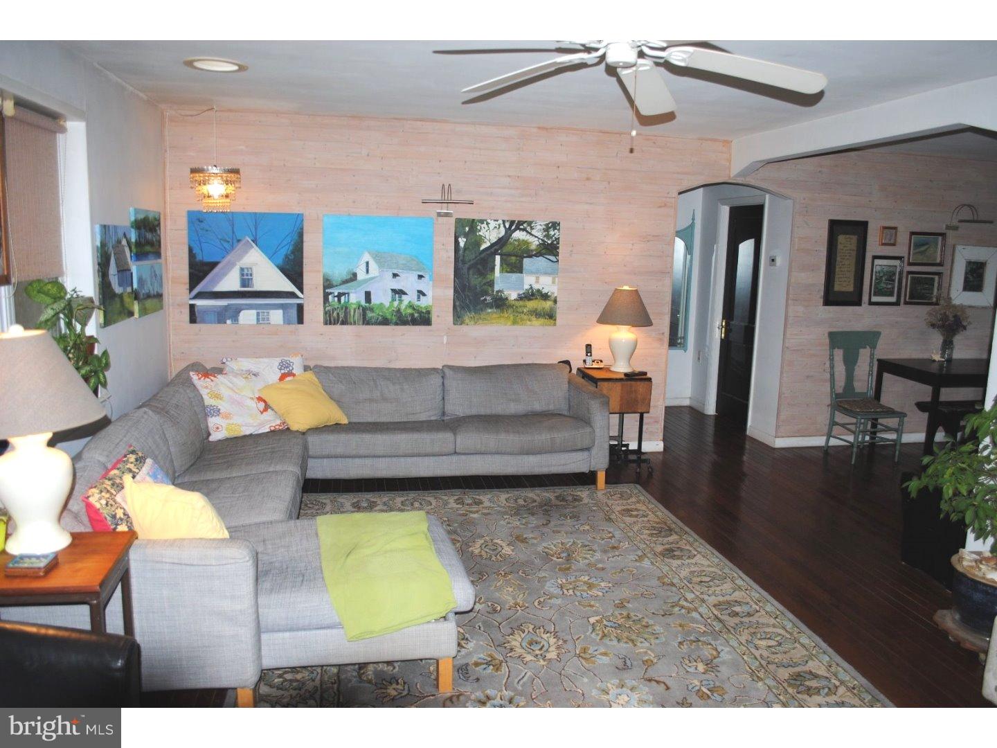 103 New Road Churchville, PA 18966 - Photo 5 of 20 Living Room