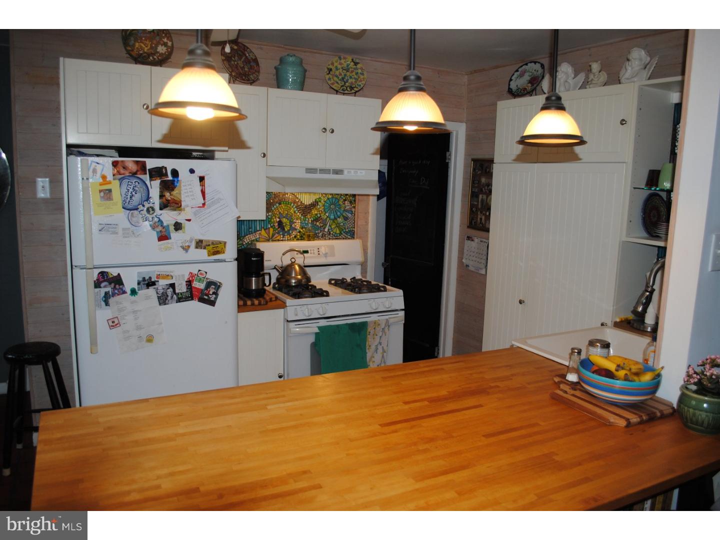103 New Road Churchville, PA 18966 - Photo 9 of 20 Kitchen