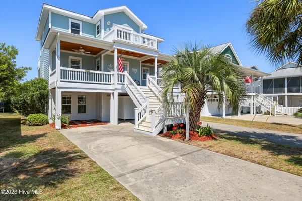 $969,999 | 1706 Searay Ln., Kure Beach, NC 28428