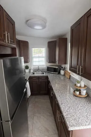 $3,600 | 1110 White Street, Unit 2, Key West, FL 33040