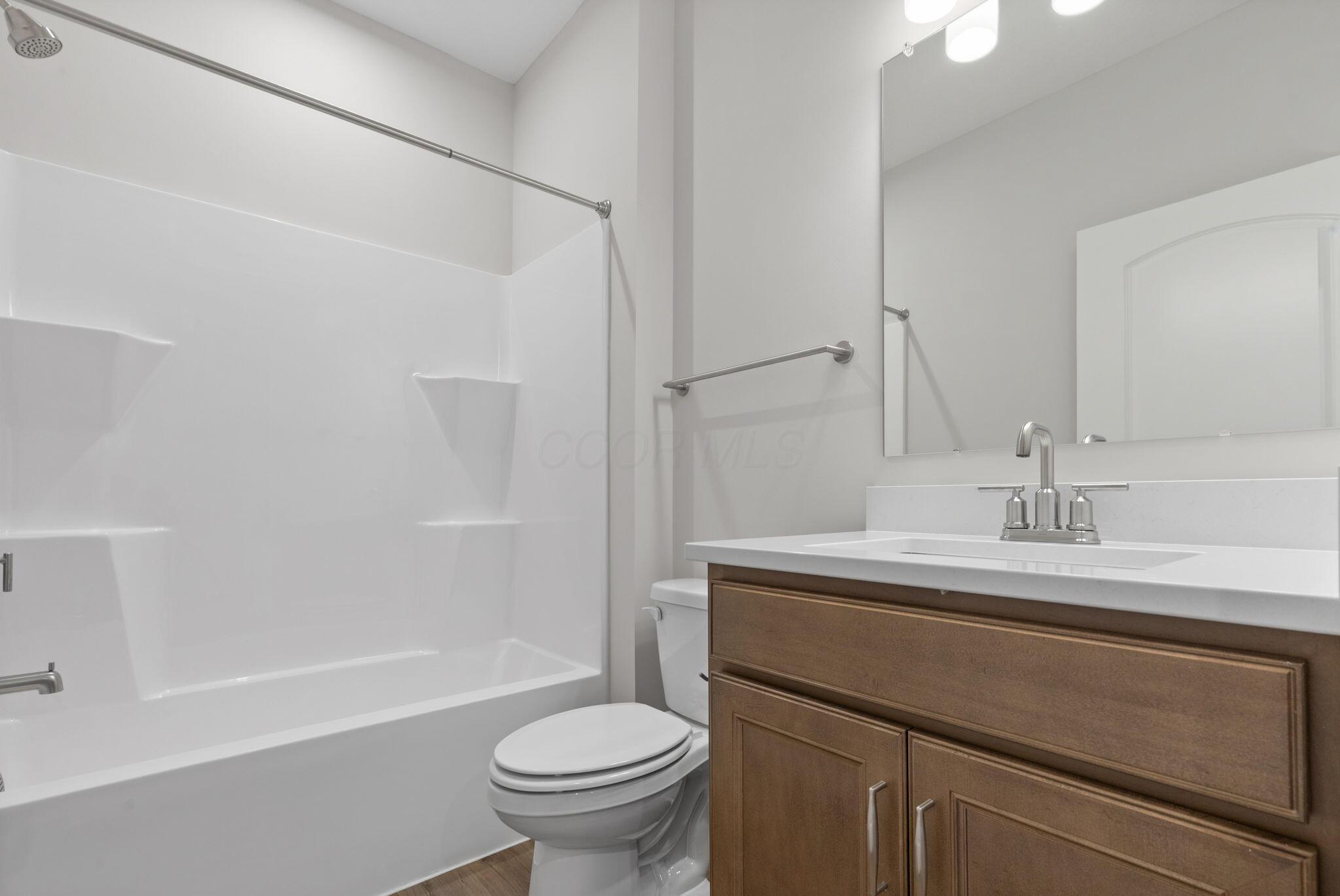 706 Oldcastle Road, Unit LOT 77 Lewis Center, OH 43035 - Photo 26 of 38 Full Bathroom 2