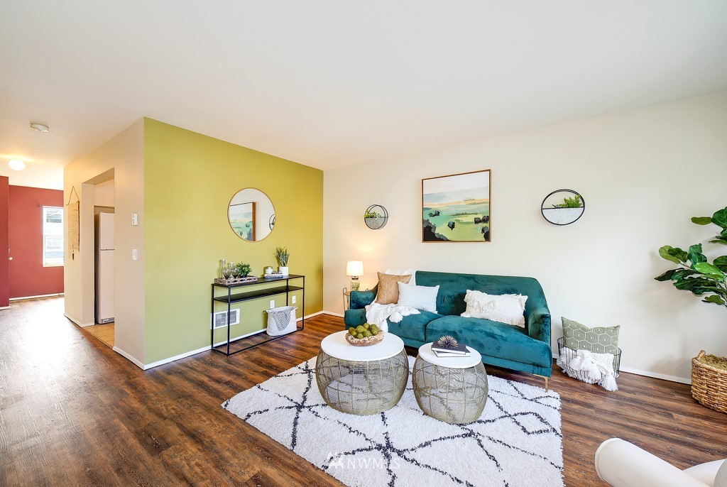 3321 South Mead Street Seattle, WA 98118 - Photo 4 of 14
