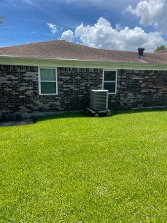 $2,400 | 7 Cabernet Drive, Kenner, LA 70065