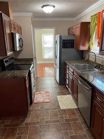 $2,400 | 7 Cabernet Drive, Kenner, LA 70065