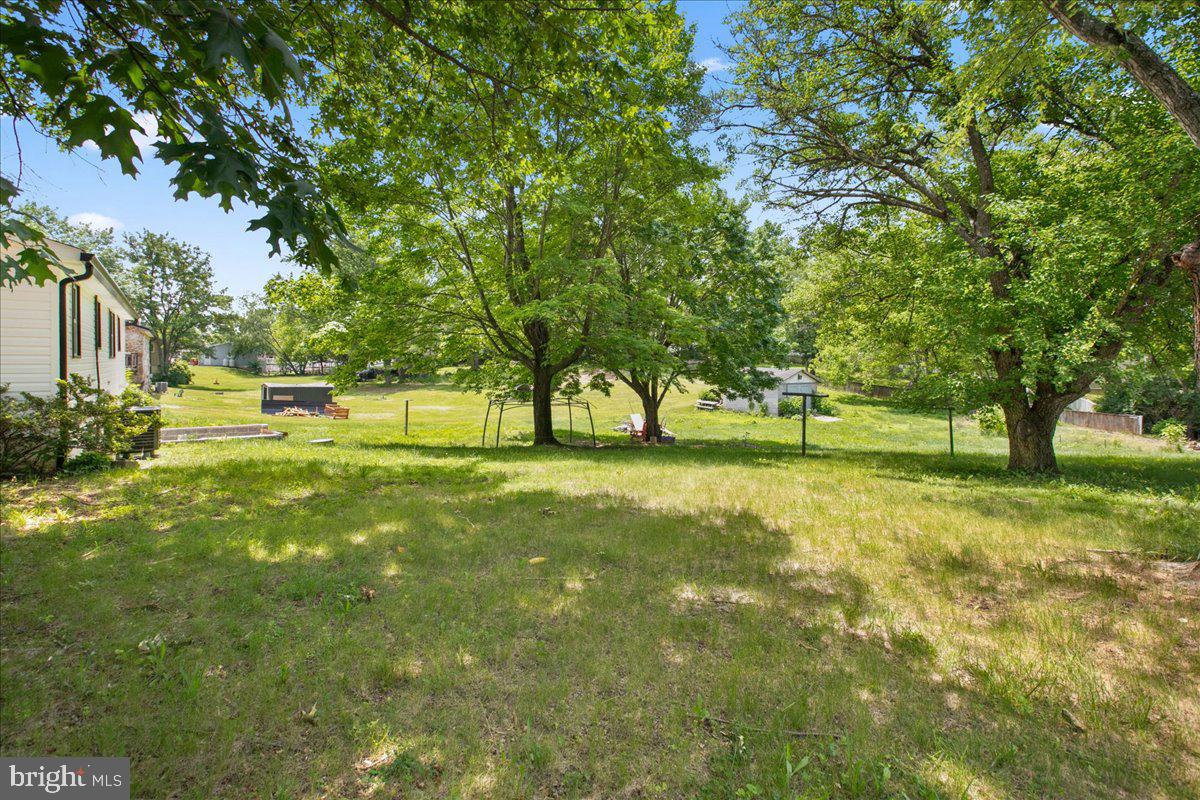 5028 Harpers Ferry Road Sharpsburg, MD 21782 - Photo 33 of 35 Large yard