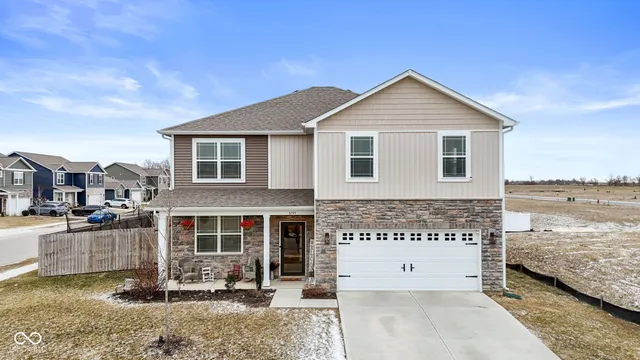 $360,000 | 3155 West Haberdashery Drive, Monrovia, IN 46157