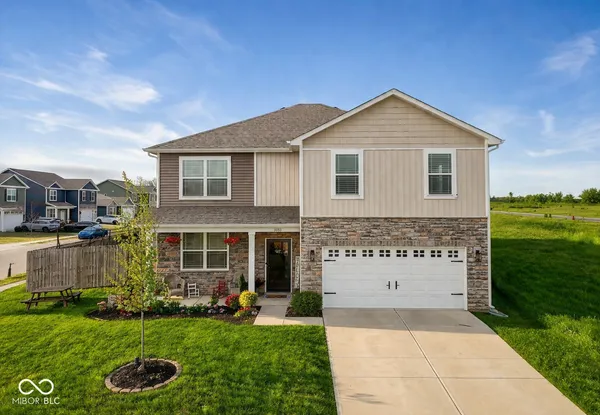 $355,000 | 3155 West Haberdashery Drive, Monrovia, IN 46157