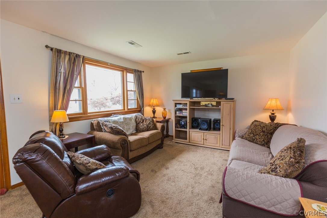 2957 Gaffney Road North Chesterfield, VA 23237 - Photo 5 of 50 Gallery Image 5