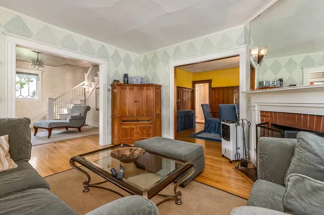 $3,900 | 160 Wibird Street, Unit 1, Portsmouth, NH 03801