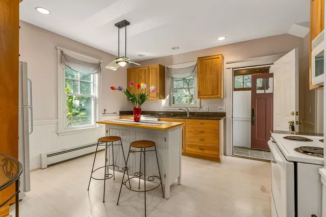 $3,900 | 160 Wibird Street, Unit 1, Portsmouth, NH 03801