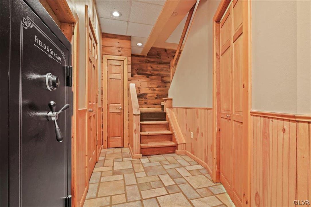 461 T Rte 318 Moscow, PA 18444 - Photo 30 of 50 a view of entryway