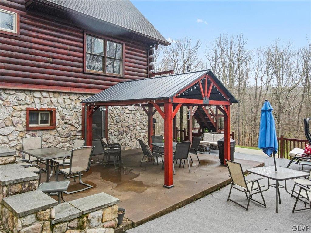 461 T Rte 318 Moscow, PA 18444 - Photo 39 of 50 a view of a chairs and table in patio