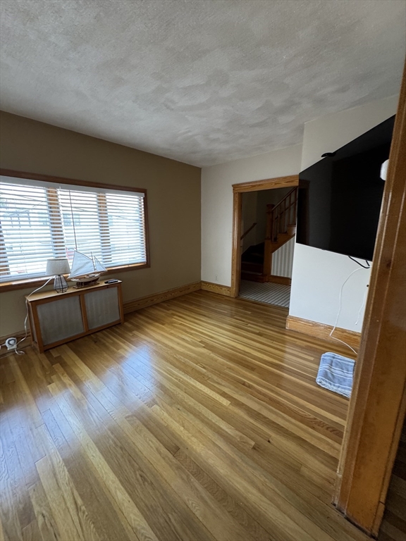 2 Rosedale Avenue Everett, MA 02149 - Photo 4 of 34