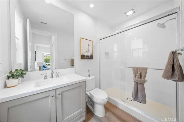$3,298,000 | 63 Longchamp, Irvine, CA 92602