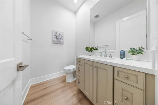 $3,298,000 | 63 Longchamp, Irvine, CA 92602