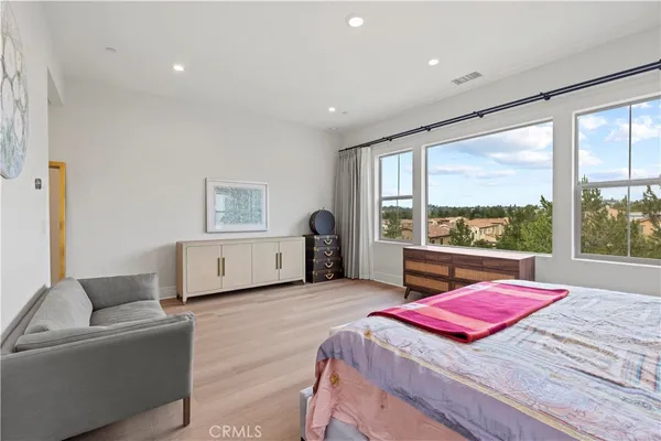 $3,298,000 | 63 Longchamp, Irvine, CA 92602