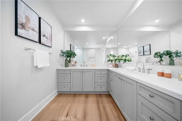 $3,298,000 | 63 Longchamp, Irvine, CA 92602