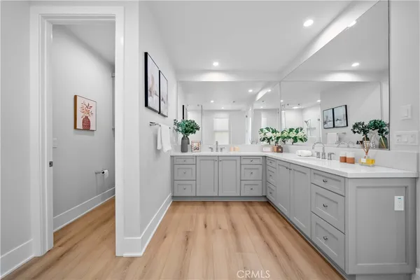$3,298,000 | 63 Longchamp, Irvine, CA 92602