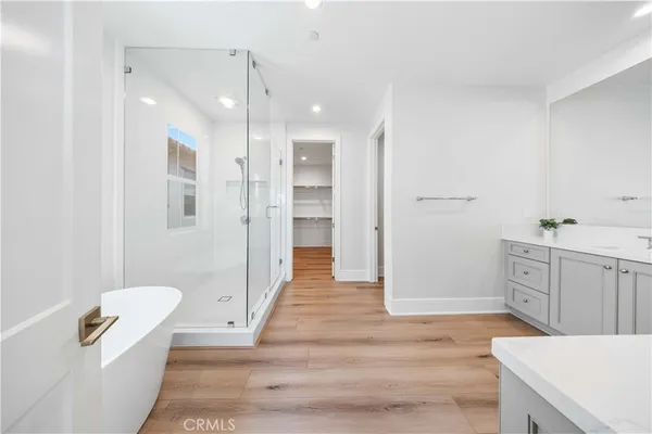 $3,298,000 | 63 Longchamp, Irvine, CA 92602