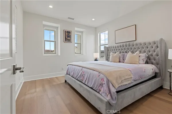 $3,298,000 | 63 Longchamp, Irvine, CA 92602