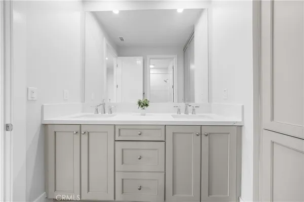 $3,298,000 | 63 Longchamp, Irvine, CA 92602