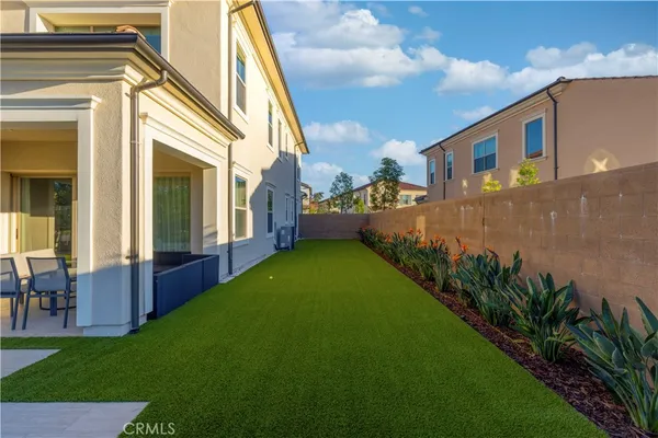 $3,298,000 | 63 Longchamp, Irvine, CA 92602